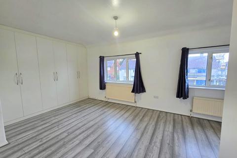 2 bedroom terraced house to rent, Maylands Road, Watford, Hertfordshire, WD19