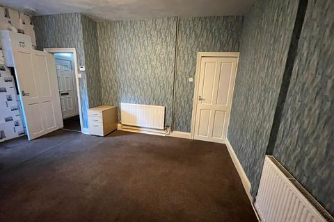 3 bedroom terraced house for sale, Batley WF17