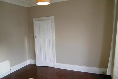 3 bedroom terraced house to rent, Knighton Road, Plymouth, PL4 9BY