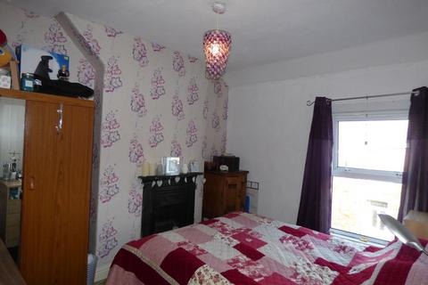 3 bedroom terraced house to rent, Alexandra Road, Pontycymer, Bridgend