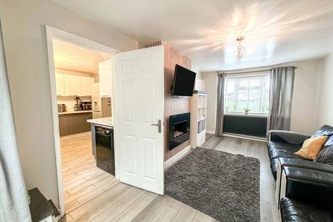 3 bedroom terraced house for sale, Willow Road, Nuneaton CV10