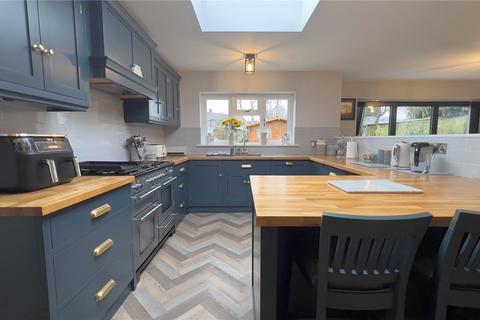 4 bedroom bungalow for sale, Browning Road, Balderton, Newark, Nottinghamshire, NG24