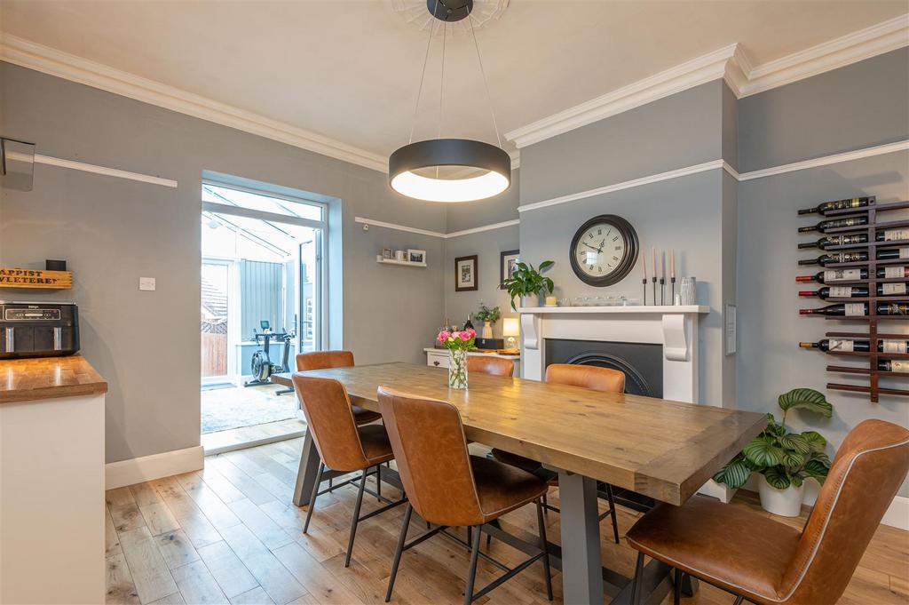 Dining Kitchen