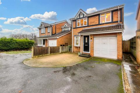 3 bedroom detached house for sale, Longcroft Close, Chesterfield S42