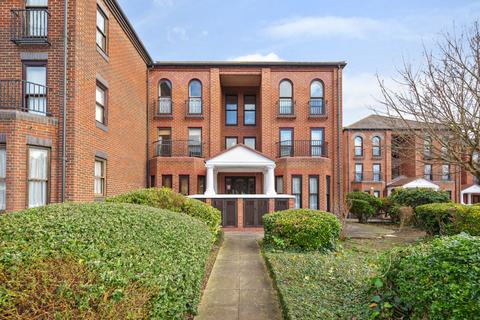 2 bedroom apartment for sale, Marks Court, Southend-on-Sea, Essex