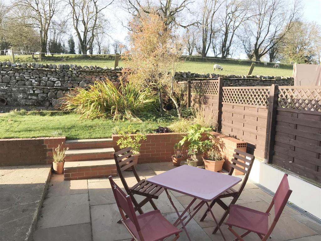 Rear Patio.jpeg