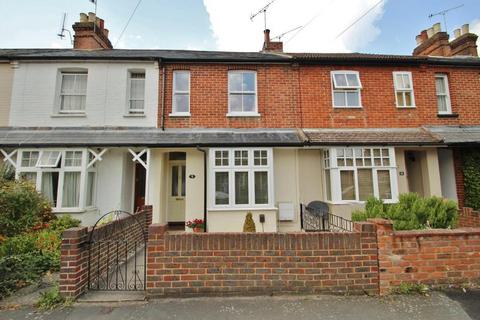 3 bedroom terraced house to rent, South Road, Horsell GU21