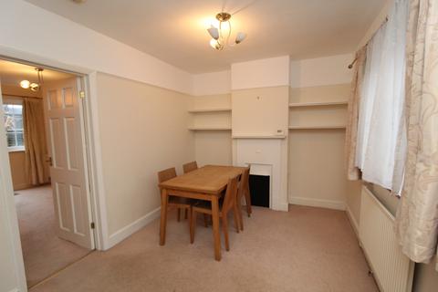 2 bedroom semi-detached house to rent, Gordon Road, Shenfield, CM15