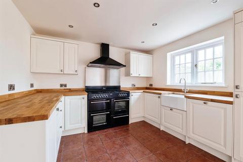 3 bedroom semi-detached house for sale, Merstow Green, Evesham