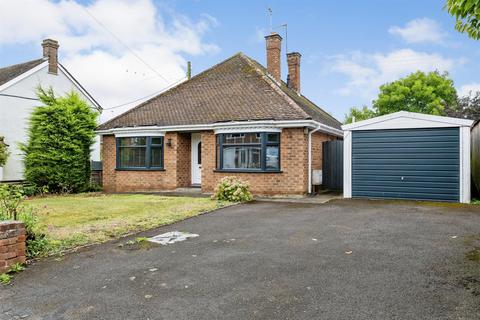 2 bedroom bungalow for sale, Blacksmiths Lane, South Littleton, Evesham