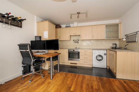 1 bedroom flat to rent, Furmage Street, London SW18