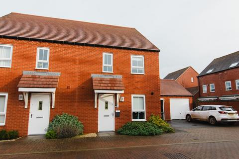 3 bedroom semi-detached house for sale, Wren Crescent, Bodicote, OX15