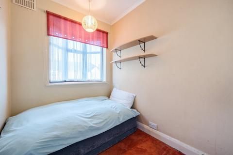 69 Stoughton Avenue, Cheam, Sutton, SM3 8PH