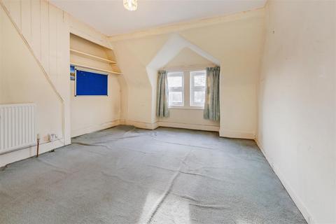 1 bedroom flat for sale, Highgate Hill, London N19