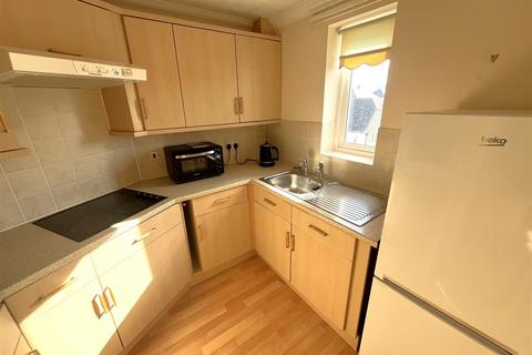 1 bedroom retirement property for sale, Gladstone lodge, Gladstone Road, Chippenham