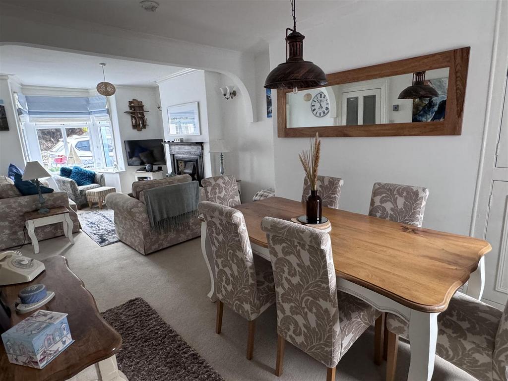 Living/Dining Room