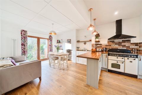 5 Waters Road, Marsden, Huddersfield, HD7 6NG