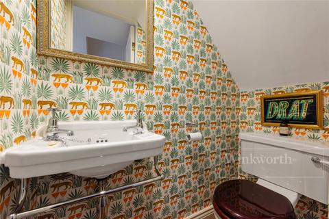 15 Kilravock Street, London, W10 4HX