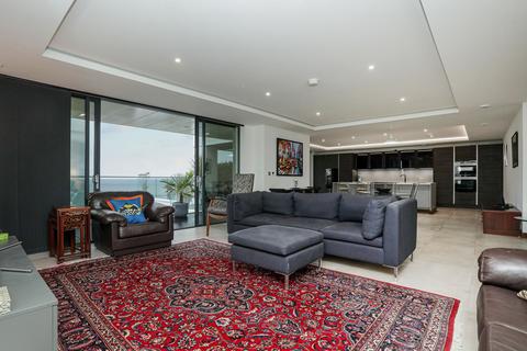 3 bedroom apartment for sale, Encombe, Sandgate, CT20