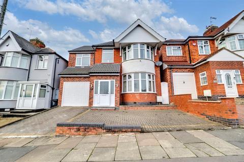 4 bedroom detached house for sale, Gwendolen Road, Crown Hills, Leicester, LE5