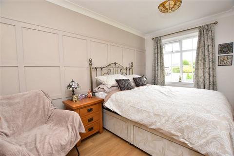 3 Barnard Way, Leeds, LS15 8UX