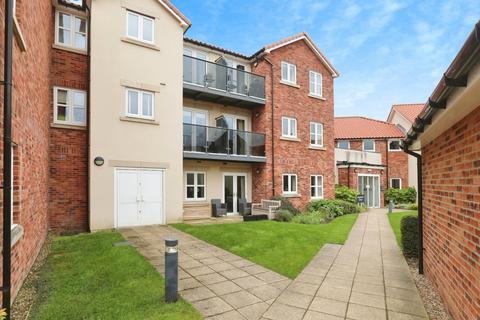 2 bedroom retirement property for sale, Rogerson Court, Scaife Garth, Pocklington, York, YO42 2SJ