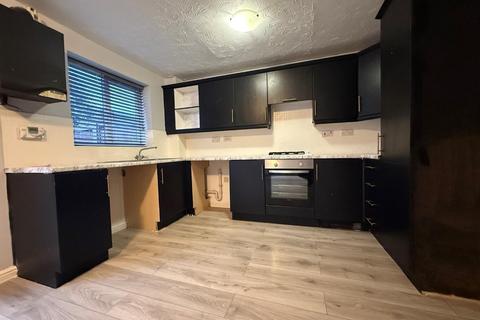 3 bedroom end of terrace house to rent, Gladiator Close, Wootton NN4