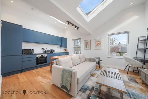 1 bedroom property to rent, Farleigh Road, London, N16