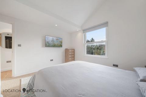 1 bedroom property to rent, Farleigh Road, London, N16