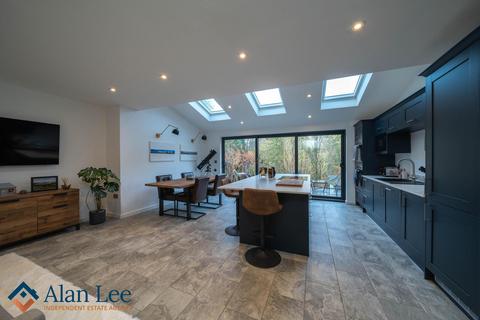 49 Westbrook Drive, Macclesfield, SK10 3AQ