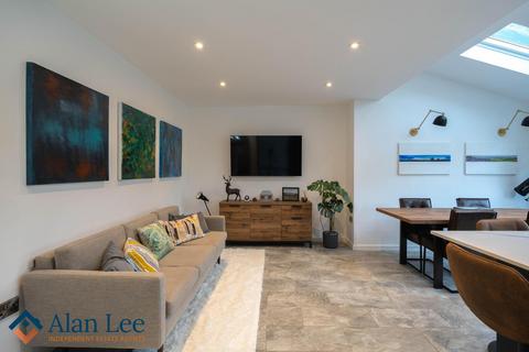 49 Westbrook Drive, Macclesfield, SK10 3AQ