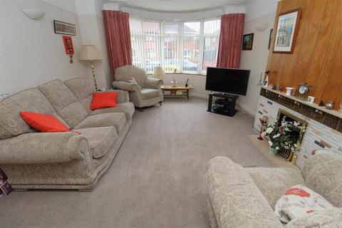 3 bedroom semi-detached house for sale, Canterbury Close, Liverpool L10