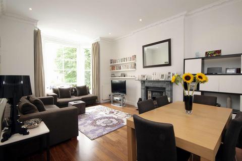 2 bedroom flat to rent, Crossfield Road, Belsize Park NW3