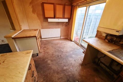 2 bedroom terraced house for sale, Ruskin Road, Droylsden