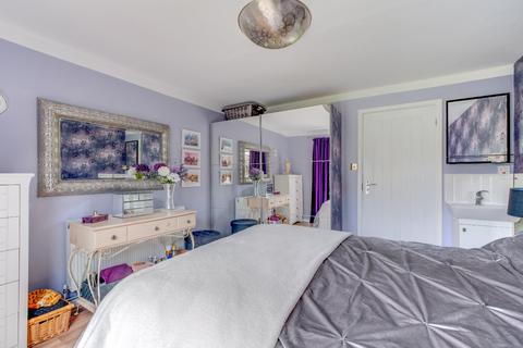 4 Foredraught, Studley, B80 7LJ