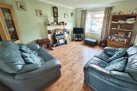 3 bedroom semi-detached house for sale, Bradgreen Road, Monton, M30