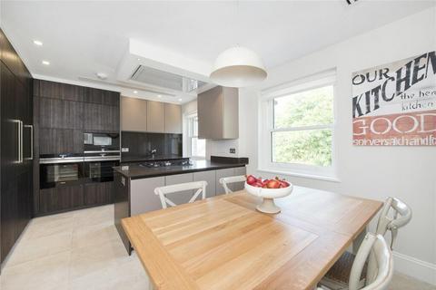 4 bedroom apartment to rent, Arkwright Road, Hampstead, NW3