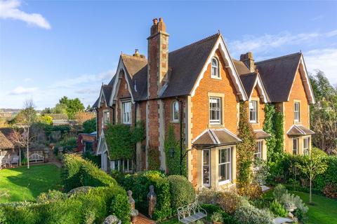 6 bedroom semi-detached house to rent, Cedar Close, Dorking, Surrey, RH4