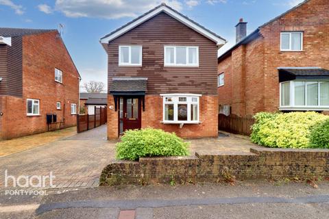 3 bedroom detached house for sale, Larch Close, Pontypool