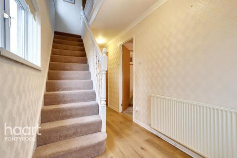 3 bedroom detached house for sale, Larch Close, Pontypool