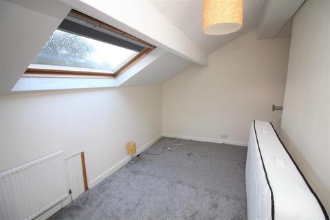 2 bedroom maisonette to rent, Skipton Road, Ilkley, LS29