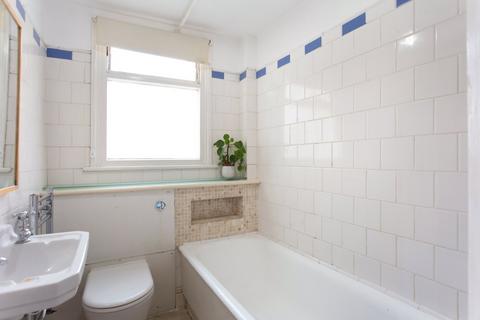 5 bedroom end of terrace house to rent, Farlow Road, Putney, London, SW15