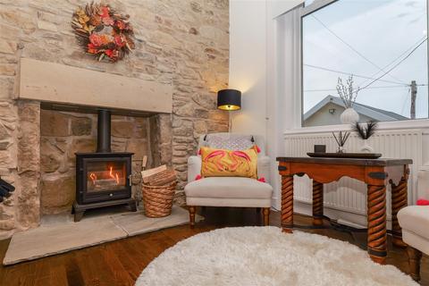 10 Beechwood Crescent, Lesmahagow, Lanark, ML11 0ET