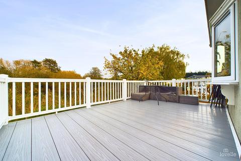 2 bedroom park home for sale, Barton Broads Park, Maltkiln R, North Lincolnshire DN18