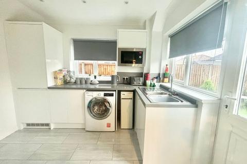 3 bedroom detached house for sale, Marcos Road, Canvey Island