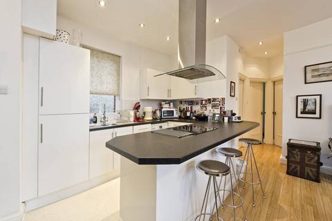 2 bedroom apartment to rent, London SW3