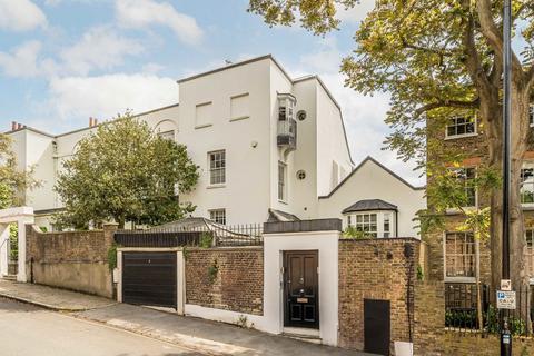 3 bedroom house for sale, Highgate West Hill, London N6