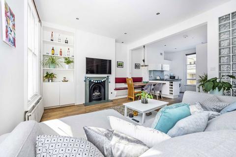 3 bedroom flat for sale, Allcroft Road, London NW5