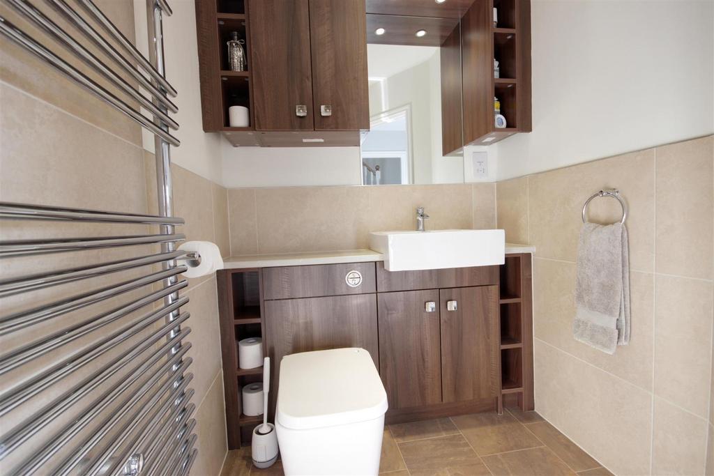 Ensuite shower room