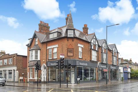 1 bedroom flat for sale, High Street, Hampton Hill, TW12